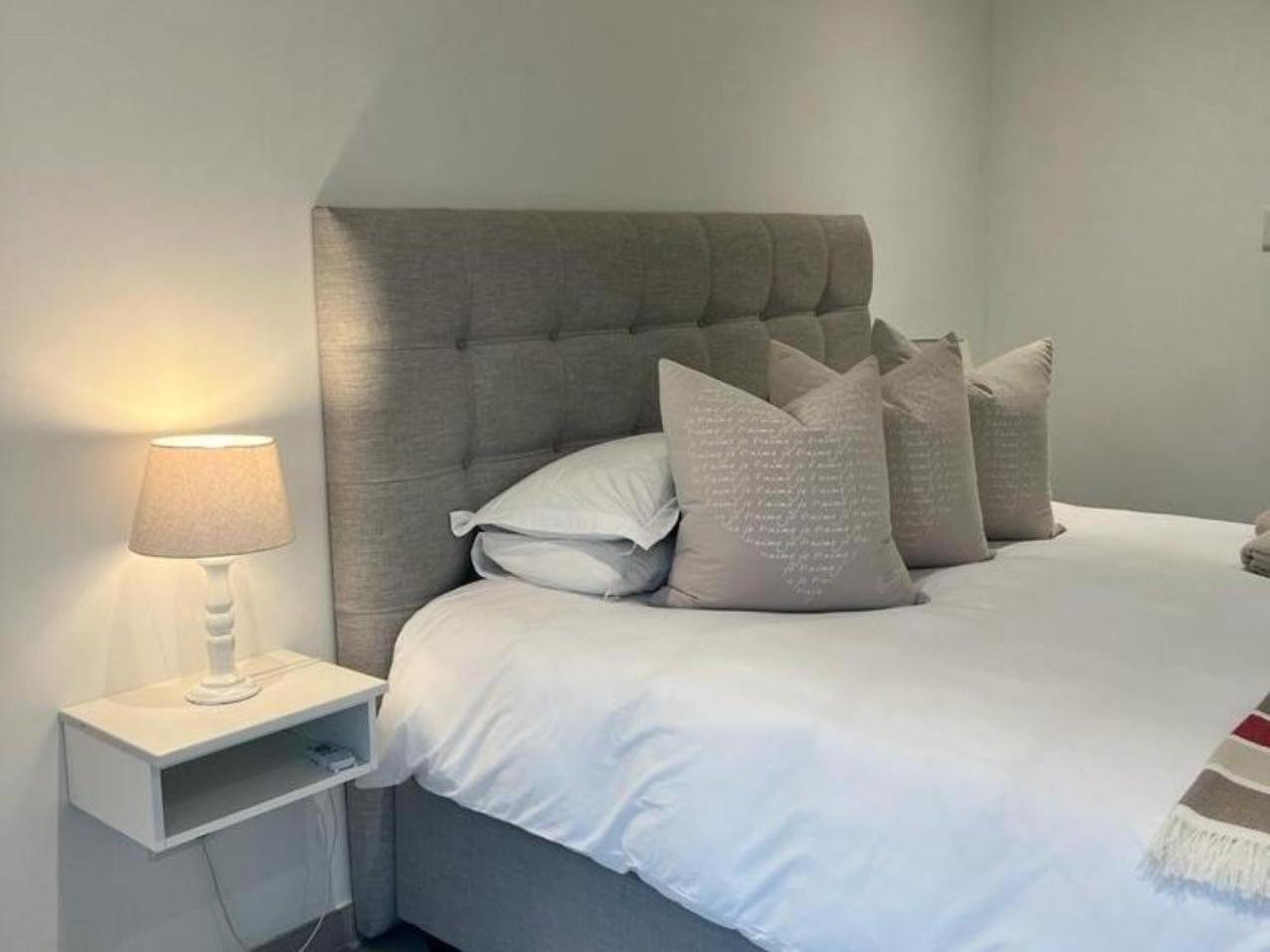 Kelly'S Beachfront Apartments 阿尔弗雷德港 客房 照片